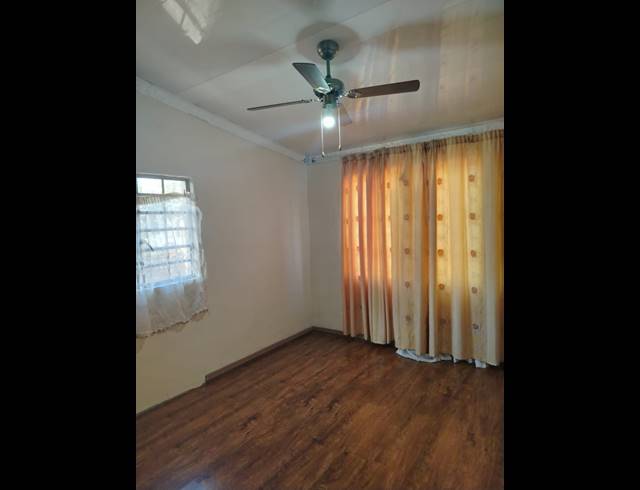 3 BEDROOM HOUSE FOR SALE IN FERNWOOD